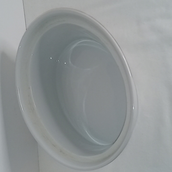 Cordon Bleu White Oven/Microwave/Dishwasher Safe Covered Duck Casserole Dish - Picture 7 of 11